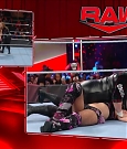 WWE_Monday_Night_RAW_2022_07_25_720p_HDTV_x264-Star_mkv_004824130.jpg