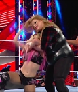 WWE_Monday_Night_RAW_2022_07_25_720p_HDTV_x264-Star_mkv_004876530.jpg