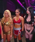 WWE_Monday_Night_Raw_2017_11_20_720p_HDTV_x264-NWCHD_mp4_005186083.jpg