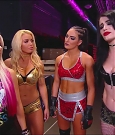 WWE_Monday_Night_Raw_2017_11_20_720p_HDTV_x264-NWCHD_mp4_005193085.jpg