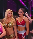 WWE_Monday_Night_Raw_2017_11_20_720p_HDTV_x264-NWCHD_mp4_005202276.jpg