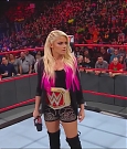 WWE_Monday_Night_Raw_2018_02_05_720p_HDTV_x264-NWCHD_mp4_002911174.jpg