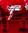 WWE_Monday_Night_Raw_2020_11_30_720p_HDTV_x264-NWCHD_mp4_000649348.jpg