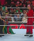 WWE_Monday_Night_Raw_2022_08_08_720p_HDTV_x264-NWCHD_mp4_000753819.jpg