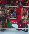 WWE_Monday_Night_Raw_2022_08_08_720p_HDTV_x264-NWCHD_mp4_000758224.jpg