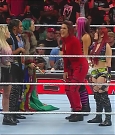 WWE_Monday_Night_Raw_2022_08_08_720p_HDTV_x264-NWCHD_mp4_000759024.jpg