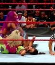 WWE_RAW_2017_07_10_720p_HDTV_x264-Ebi_mp4_003564544.jpg