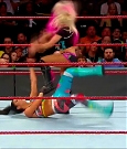 WWE_RAW_2017_07_17_720p_HDTV_x264_mp4_001355622.jpg