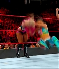 WWE_RAW_2017_07_17_720p_HDTV_x264_mp4_001388392.jpg