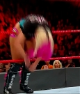 WWE_RAW_2017_07_17_720p_HDTV_x264_mp4_001389745.jpg