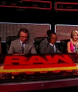 WWE_RAW_2017_08_07_720p_HDTV_x264-Ebi_mp4_002446470.jpg