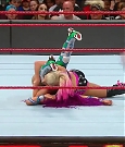 WWE_RAW_2017_08_28_720p_WEB_h264-HEEL_mp4_007442907.jpg