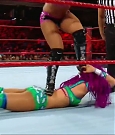 WWE_RAW_2017_08_28_720p_WEB_h264-HEEL_mp4_007467350.jpg