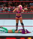 WWE_RAW_2017_08_28_720p_WEB_h264-HEEL_mp4_007470599.jpg