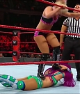 WWE_RAW_2017_08_28_720p_WEB_h264-HEEL_mp4_007472563.jpg