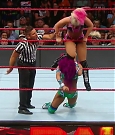 WWE_RAW_2017_08_28_720p_WEB_h264-HEEL_mp4_007489617.jpg