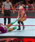 WWE_RAW_2017_08_28_720p_WEB_h264-HEEL_mp4_007503686.jpg