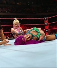 WWE_RAW_2017_08_28_720p_WEB_h264-HEEL_mp4_007516281.jpg