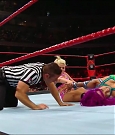 WWE_RAW_2017_08_28_720p_WEB_h264-HEEL_mp4_007520507.jpg