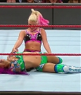 WWE_RAW_2017_08_28_720p_WEB_h264-HEEL_mp4_007532789.jpg