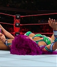 WWE_RAW_2017_08_28_720p_WEB_h264-HEEL_mp4_007538593.jpg