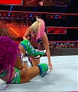 WWE_RAW_2017_08_28_720p_WEB_h264-HEEL_mp4_007544195.jpg