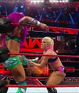 WWE_RAW_2017_08_28_720p_WEB_h264-HEEL_mp4_007555870.jpg