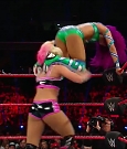 WWE_RAW_2017_08_28_720p_WEB_h264-HEEL_mp4_007560537.jpg