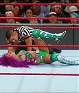 WWE_RAW_2017_08_28_720p_WEB_h264-HEEL_mp4_007587462.jpg