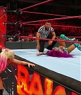 WWE_RAW_2017_08_28_720p_WEB_h264-HEEL_mp4_007588684.jpg