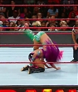 WWE_RAW_2017_08_28_720p_WEB_h264-HEEL_mp4_007618433.jpg