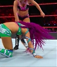 WWE_RAW_2017_08_28_720p_WEB_h264-HEEL_mp4_007640771.jpg