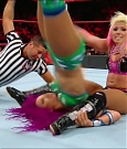 WWE_RAW_2017_08_28_720p_WEB_h264-HEEL_mp4_007648543.jpg