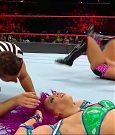 WWE_RAW_2017_08_28_720p_WEB_h264-HEEL_mp4_007659491.jpg