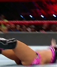 WWE_RAW_2017_08_28_720p_WEB_h264-HEEL_mp4_007688784.jpg