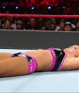 WWE_RAW_2017_08_28_720p_WEB_h264-HEEL_mp4_007689435.jpg