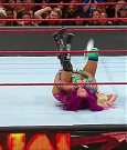 WWE_RAW_2017_08_28_720p_WEB_h264-HEEL_mp4_007692624.jpg