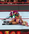 WWE_RAW_2017_08_28_720p_WEB_h264-HEEL_mp4_007696906.jpg