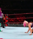 WWE_RAW_2017_08_28_720p_WEB_h264-HEEL_mp4_007723360.jpg