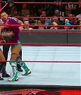 WWE_RAW_2017_08_28_720p_WEB_h264-HEEL_mp4_007733545.jpg