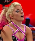 WWE_RAW_2017_08_28_720p_WEB_h264-HEEL_mp4_007745462.jpg