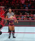 WWE_RAW_2017_08_28_720p_WEB_h264-HEEL_mp4_007772970.jpg