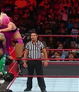 WWE_RAW_2017_08_28_720p_WEB_h264-HEEL_mp4_007781375.jpg