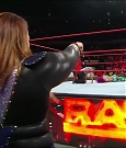 WWE_RAW_2017_08_28_720p_WEB_h264-HEEL_mp4_007891387.jpg