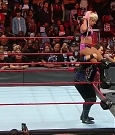 WWE_RAW_2017_08_28_720p_WEB_h264-HEEL_mp4_007925737.jpg