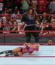 WWE_RAW_2017_08_28_720p_WEB_h264-HEEL_mp4_007952529.jpg