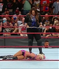 WWE_RAW_2017_08_28_720p_WEB_h264-HEEL_mp4_007953761.jpg