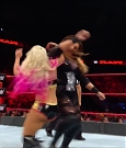 WWE_RAW_2017_09_04_1080p_HDTV_x264-FMN_mp4_005546374.jpg