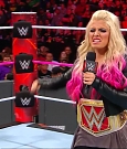 WWE_RAW_2017_10_23_720p_HDTV_x264-Ebi_mp4_003907568.jpg