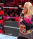 WWE_RAW_2017_10_23_720p_HDTV_x264-Ebi_mp4_003908099.jpg